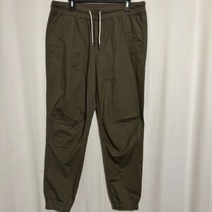 Vuori XL Women Olive Green Ripstop Jogger Pants with organic cotton drawstrings